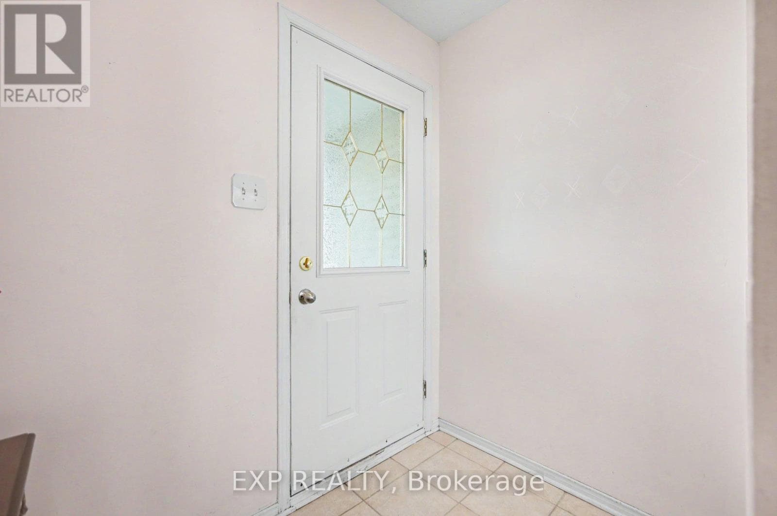 61 MONTEREY DRIVE, Ottawa — photo 2
