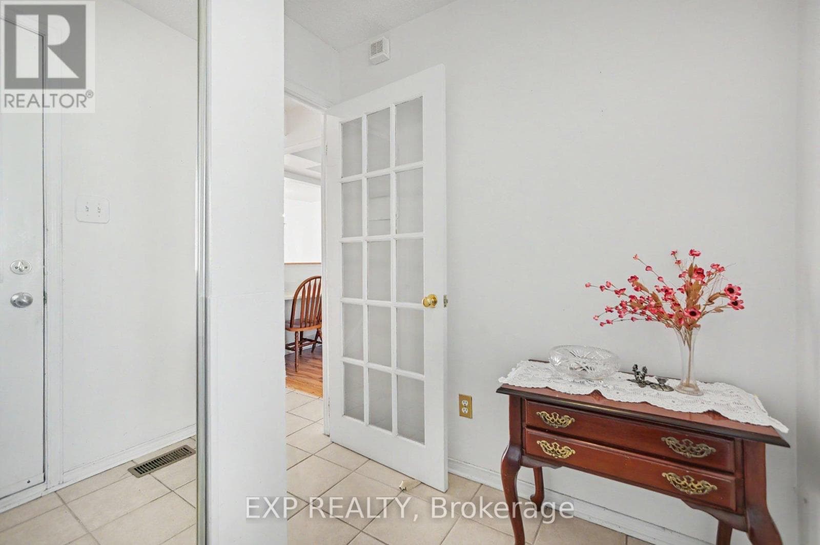 61 MONTEREY DRIVE, Ottawa — photo 3