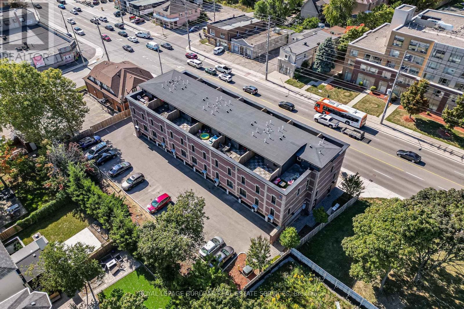 760 LAKESHORE Road E Unit# 213 in Lakeview
