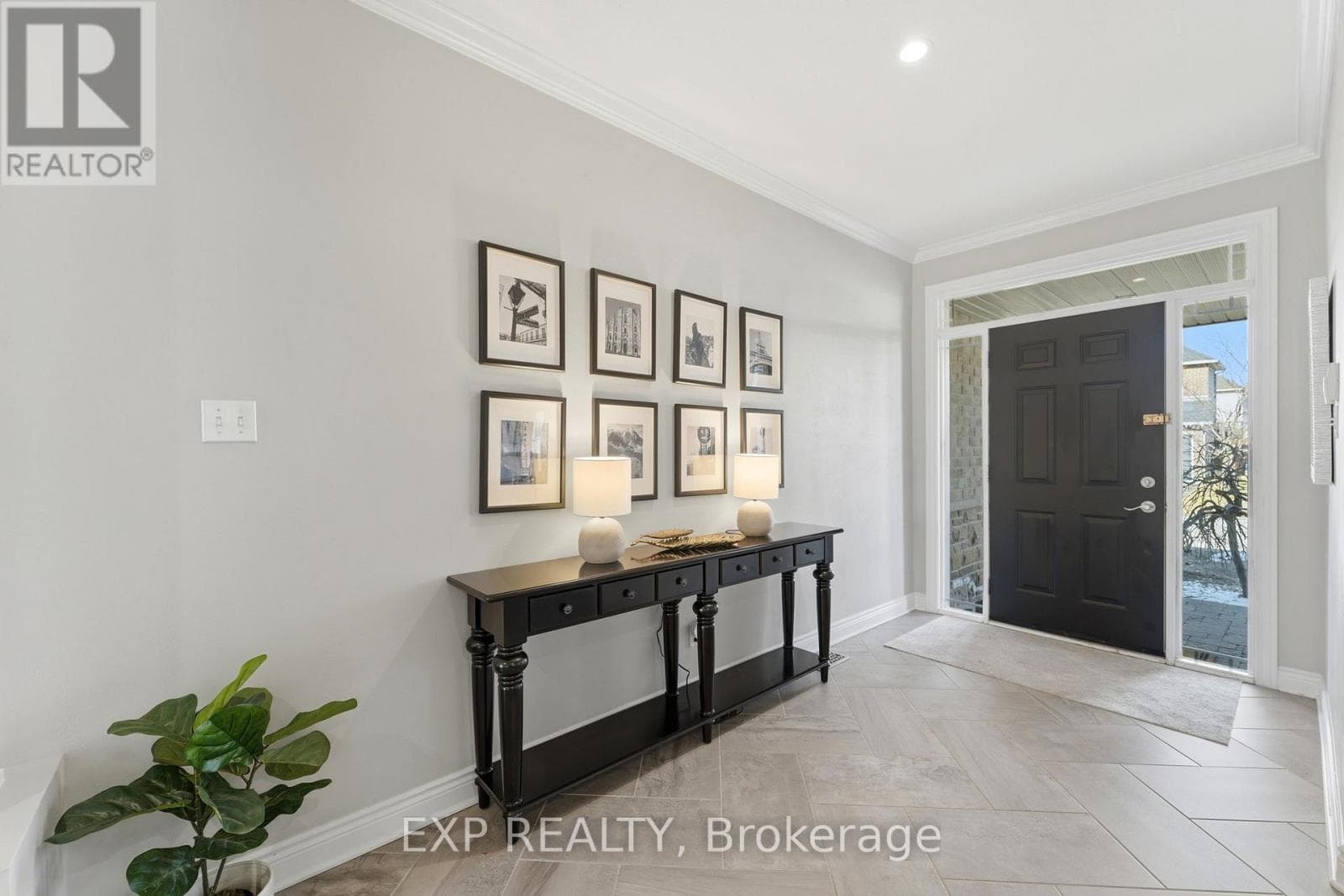 509 CLARINGTON AVENUE, Ottawa — photo 2