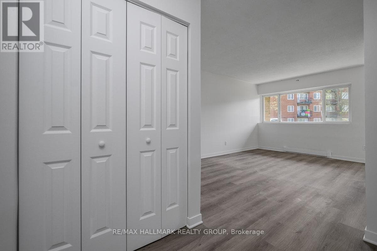 105A - 2041 ARROWSMITH DRIVE, Ottawa — photo 4