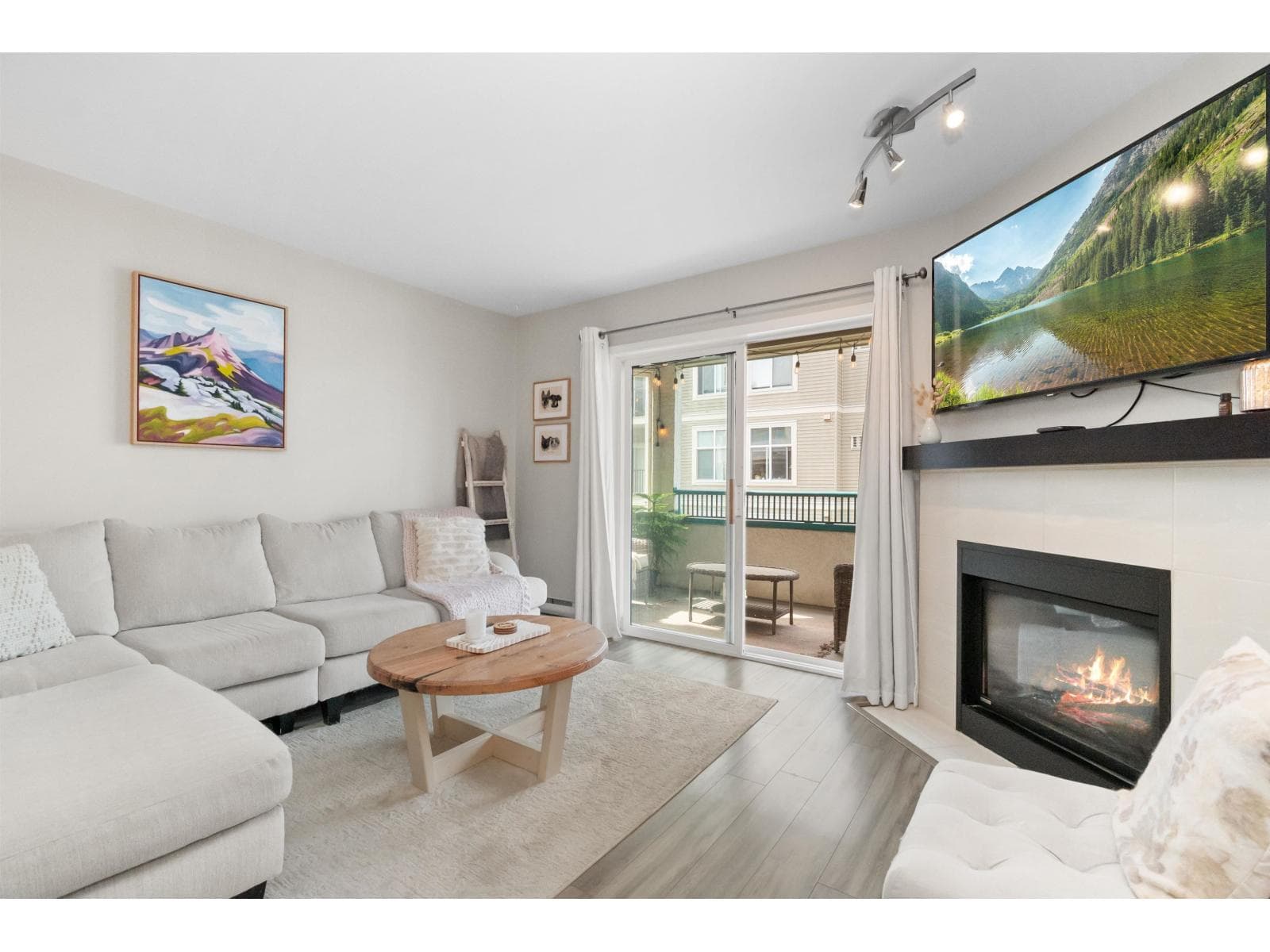 205 9143 EDWARD STREET, Chilliwack Proper West, Chilliwack — photo 2