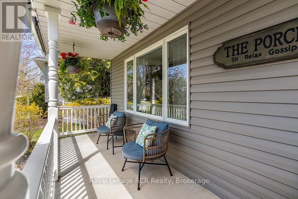 453 8TH A AVENUE E, OnePoint — photo 4