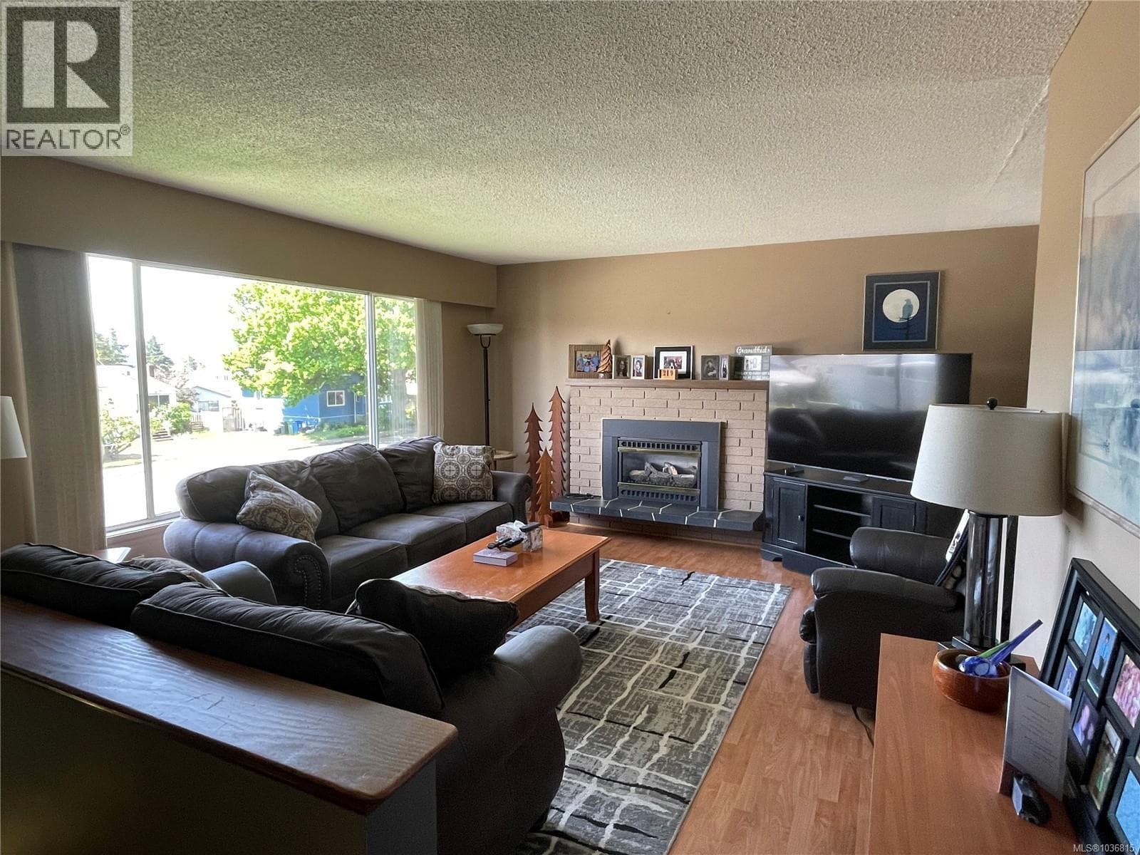 2617 10th Ave, Vancouver Island — photo 3