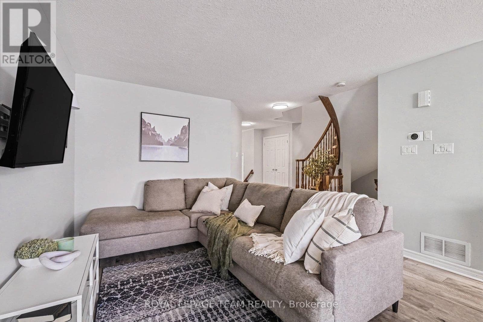 159 MONTMORENCY WAY, Ottawa — photo 4
