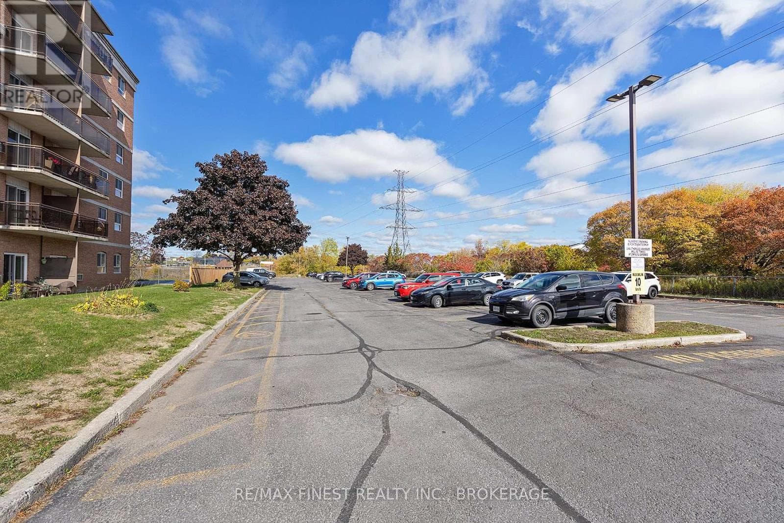 610 - 745 DAVIS DRIVE, Kingston — photo 2
