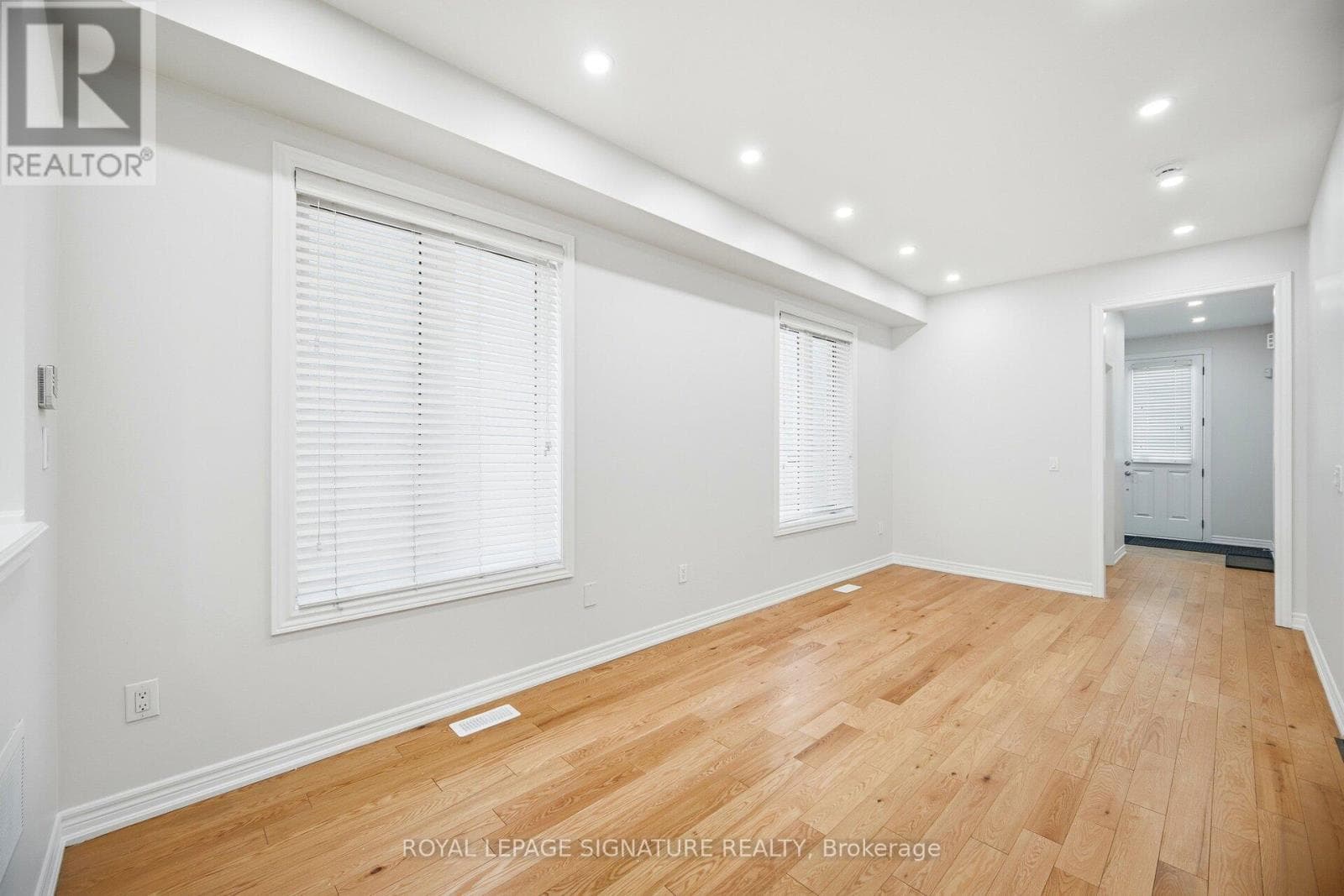 44 RANGEMORE ROAD, Toronto — photo 4