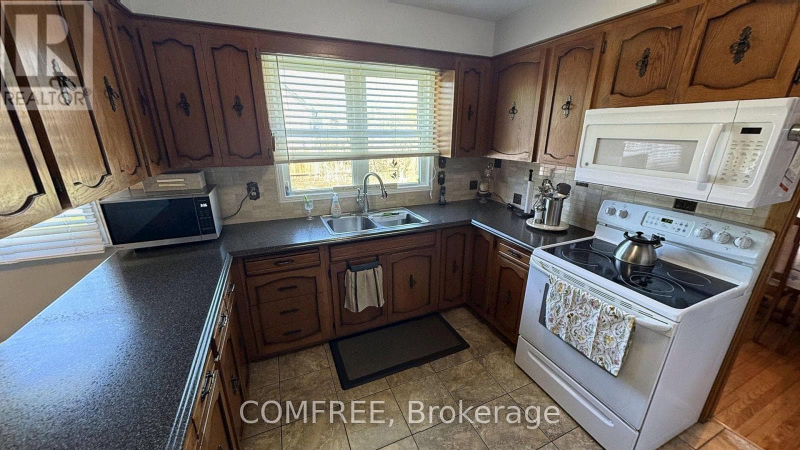 4088 FLORENCE AVENUE, Ottawa — photo 5