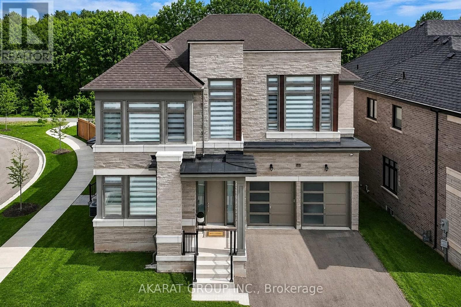 1283 Meadowside Path in Glen Abbey