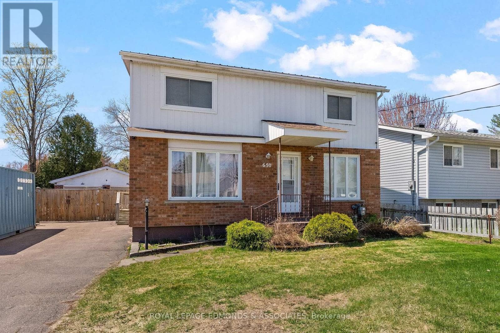 650 LORNE STREET W, Renfrew County — photo 3
