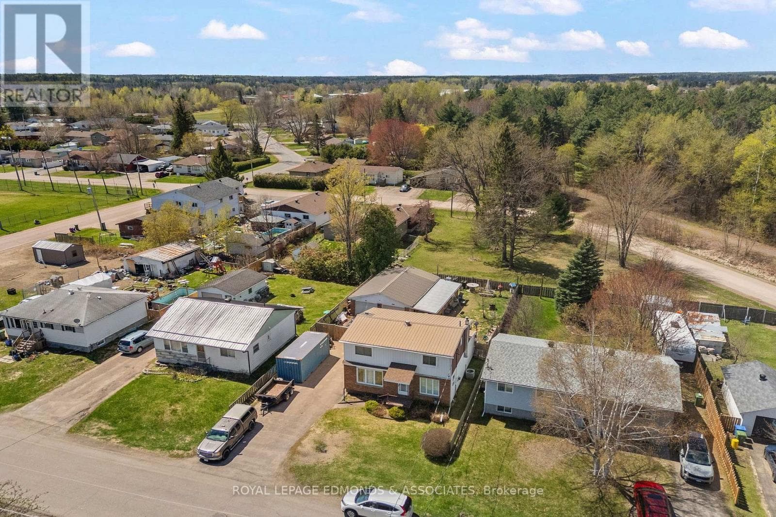650 LORNE STREET W, Renfrew County — photo 5