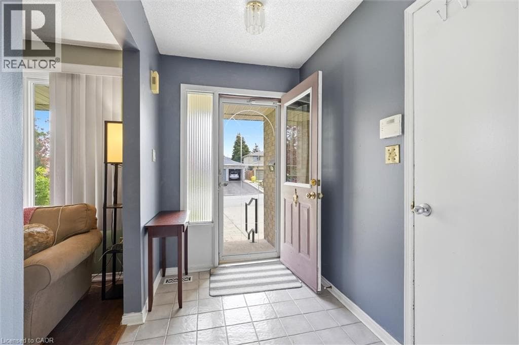 18 ANNE COURT, Cornerstone — photo 3