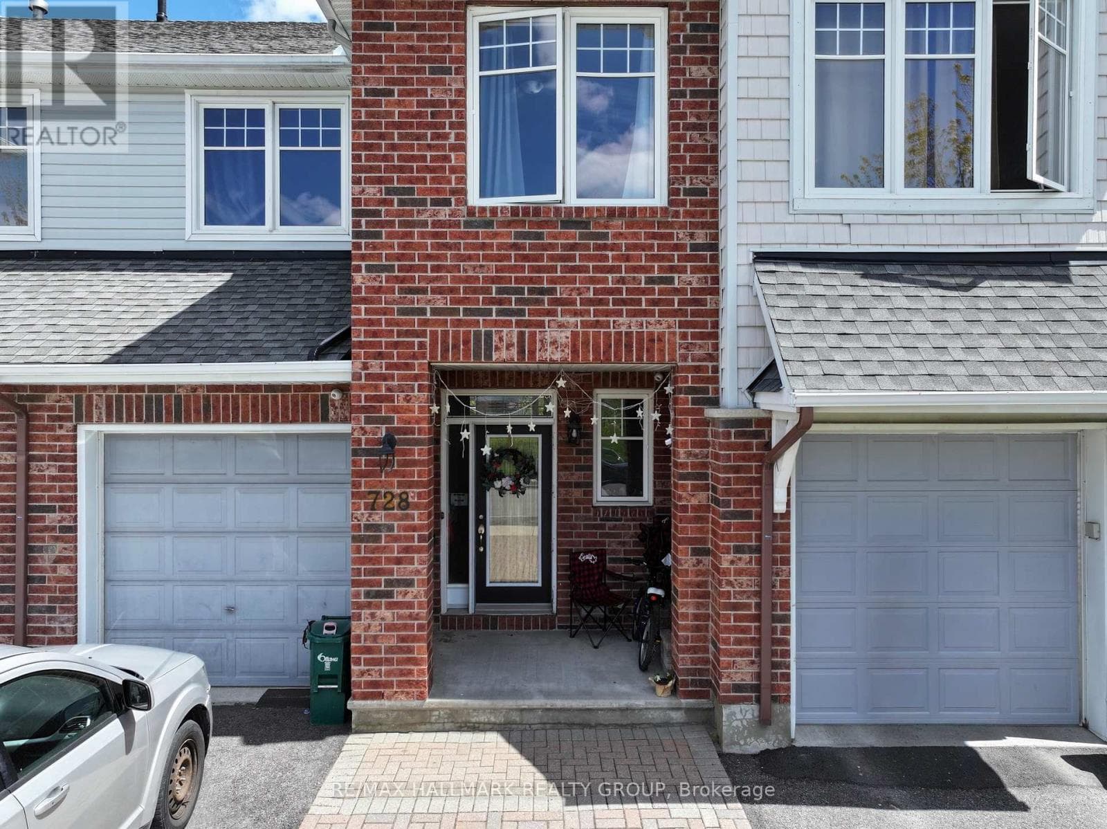 728 CEDAR CREEK DRIVE, Ottawa — photo 2