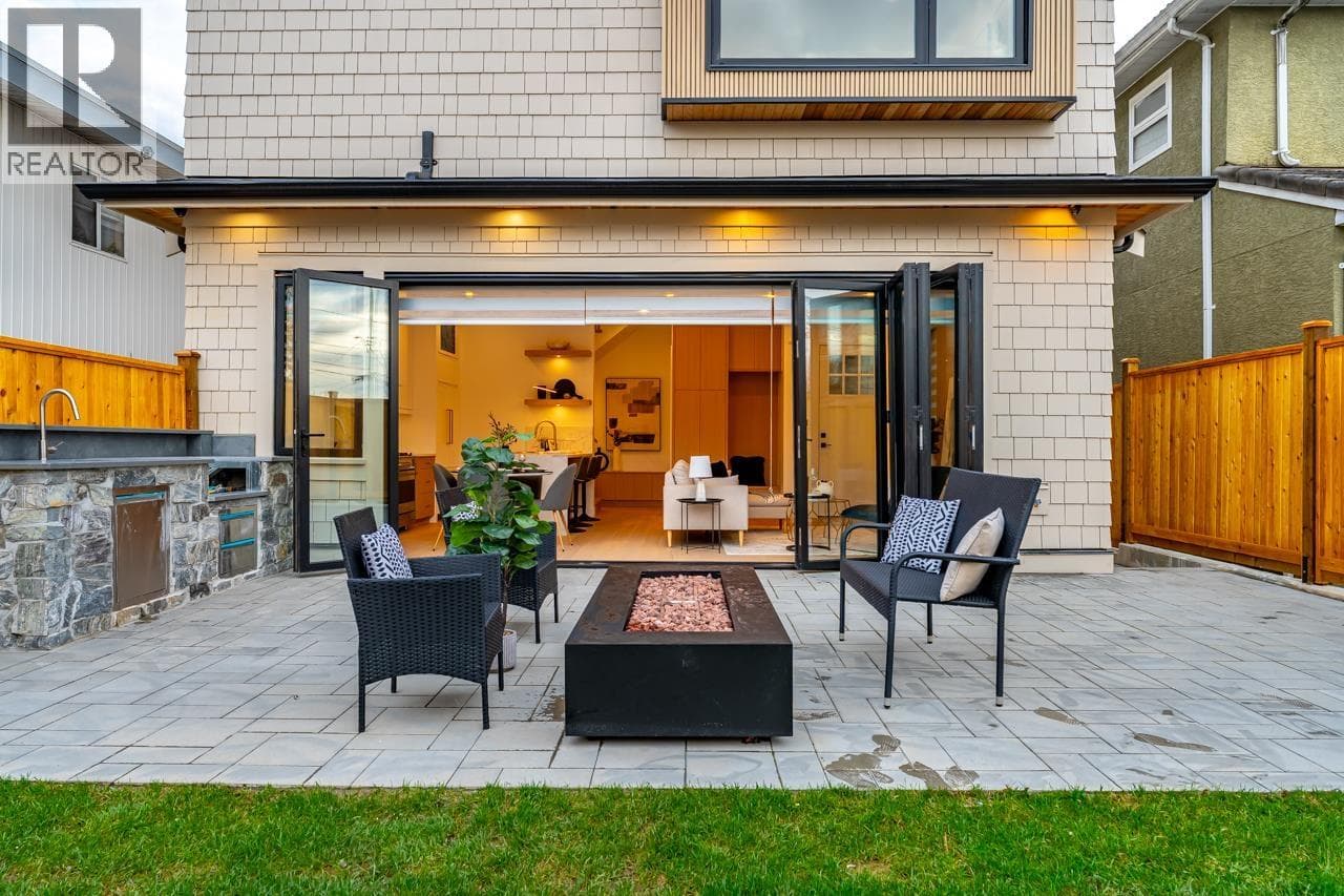 2 5355 INVERNESS STREET, Greater Vancouver — photo 4