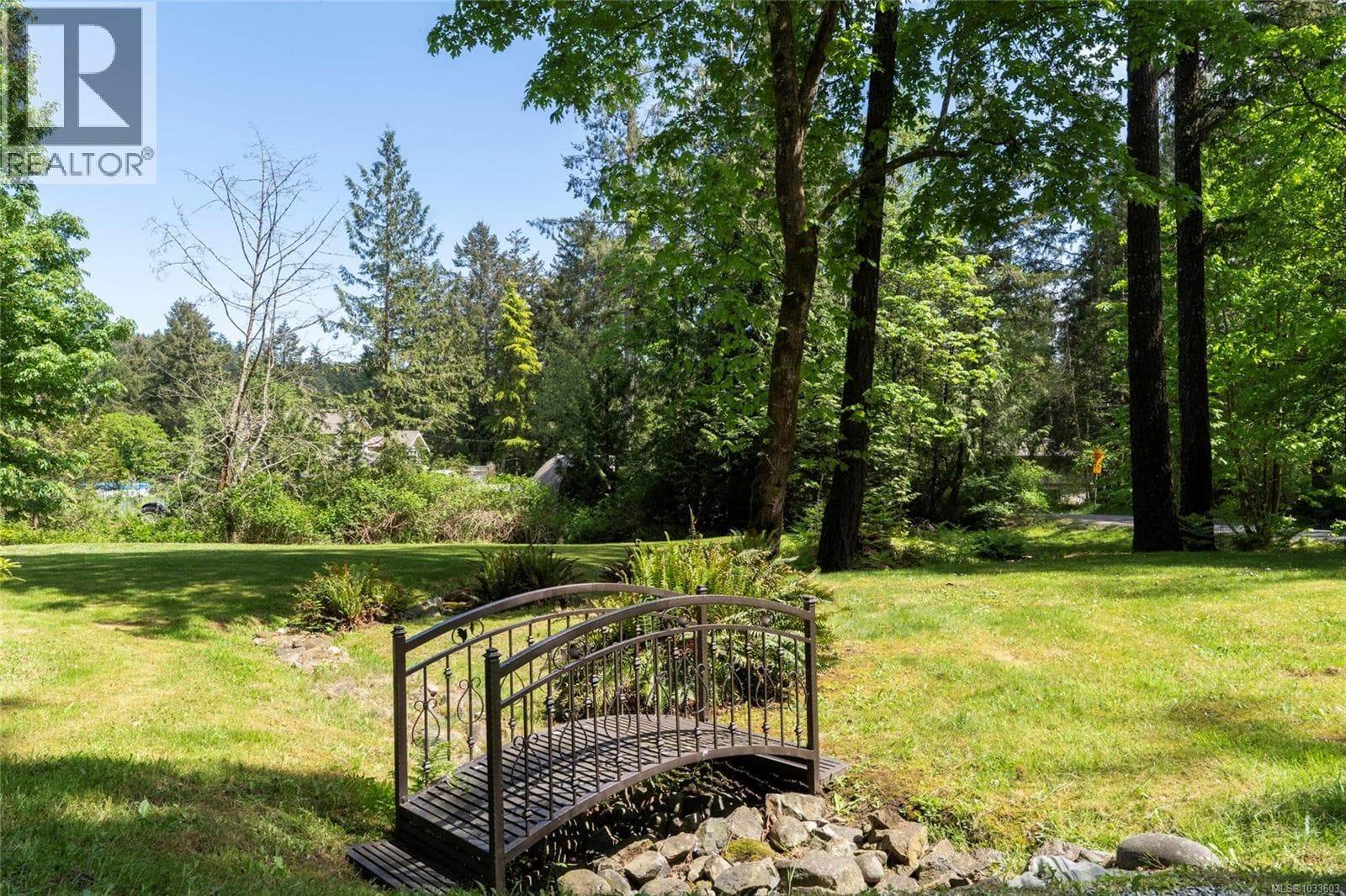 376 VIADUCT AVENUE WEST, Victoria — photo 4