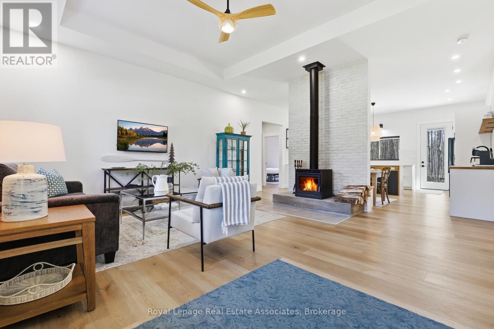 18 TAMARAC ROAD in 
