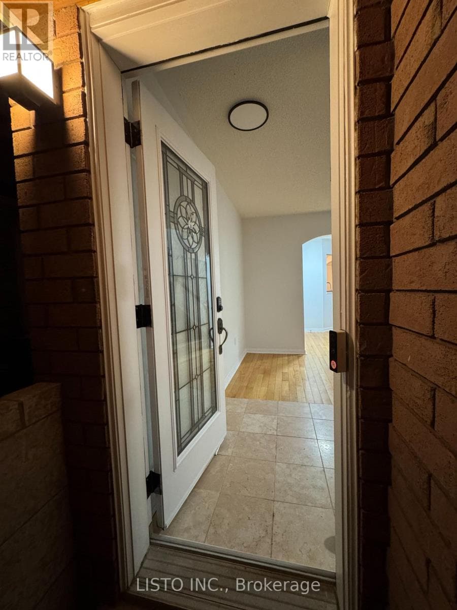 128 SWEETWOOD CIRCLE, Toronto — photo 2