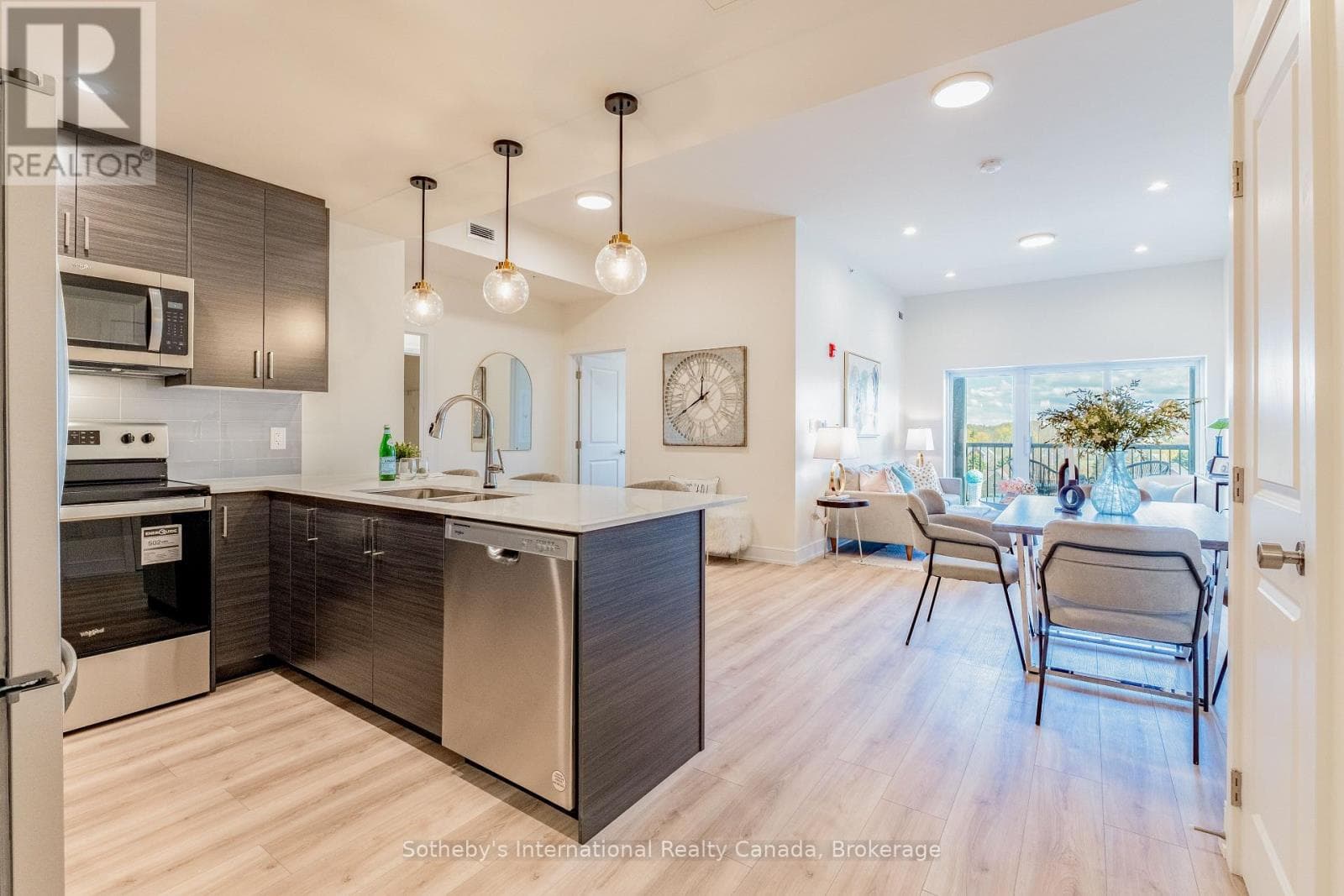 417 - 121 MARY STREET in 