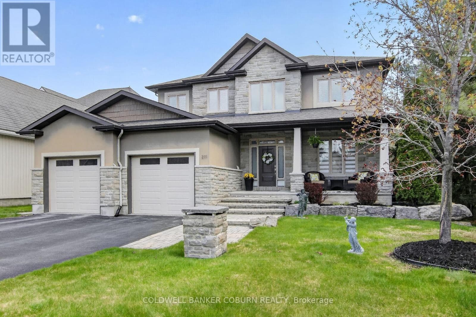 211 JENSEN COURT, Ottawa — photo 2