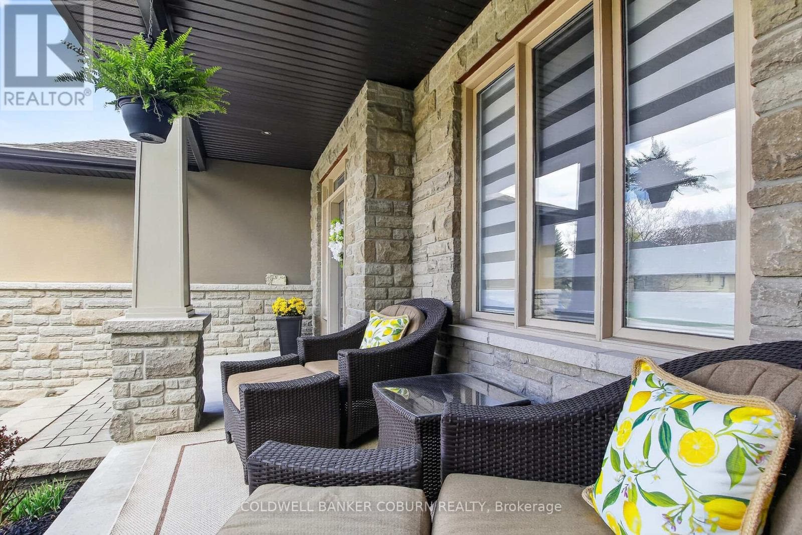 211 JENSEN COURT, Ottawa — photo 4