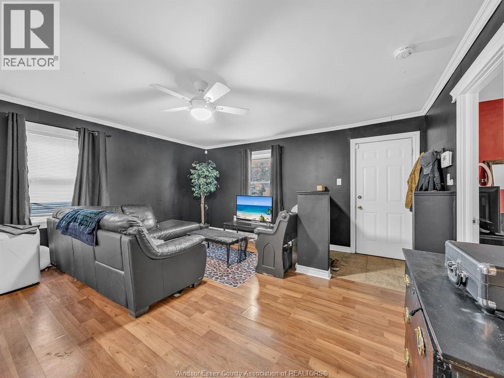 3422 BARRYMORE LANE, Windsor — photo 4