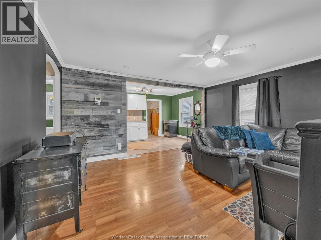 3422 BARRYMORE LANE, Windsor — photo 5