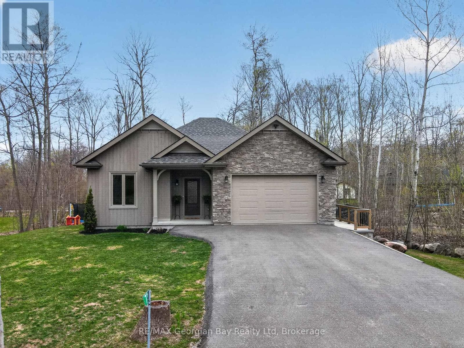 73 POLISH AVENUE in 