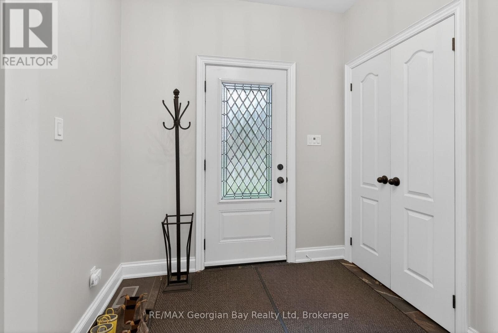 73 POLISH AVENUE, OnePoint — photo 3