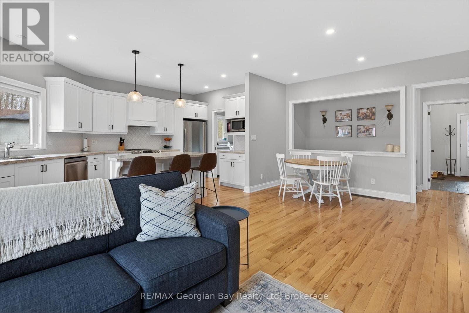 73 POLISH AVENUE, OnePoint — photo 5