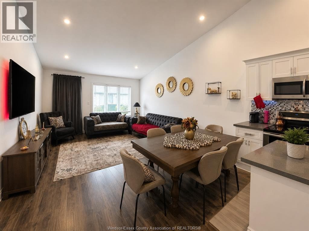 3639 HALLEE CRESCENT, Windsor — photo 2