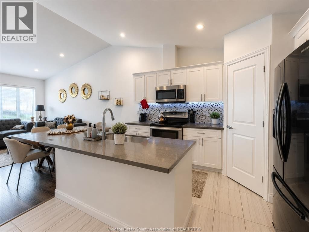 3639 HALLEE CRESCENT, Windsor — photo 4