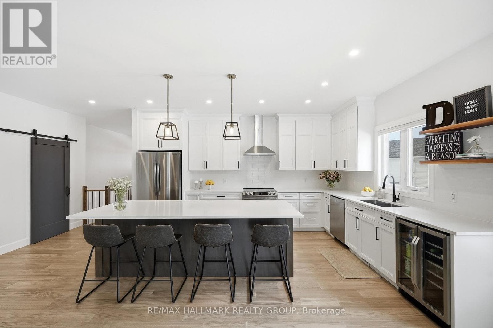 21 MAXIME COURT, Ottawa — photo 3