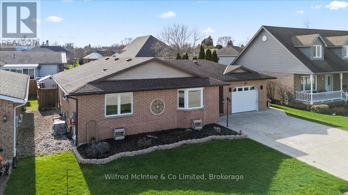 32 WEST RIVER ROAD, OnePoint — photo 4