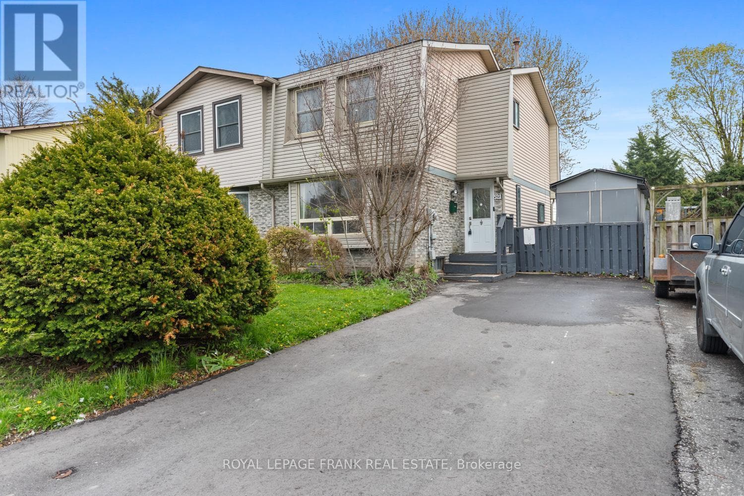 521 GAYLORD DRIVE in EASTDALE