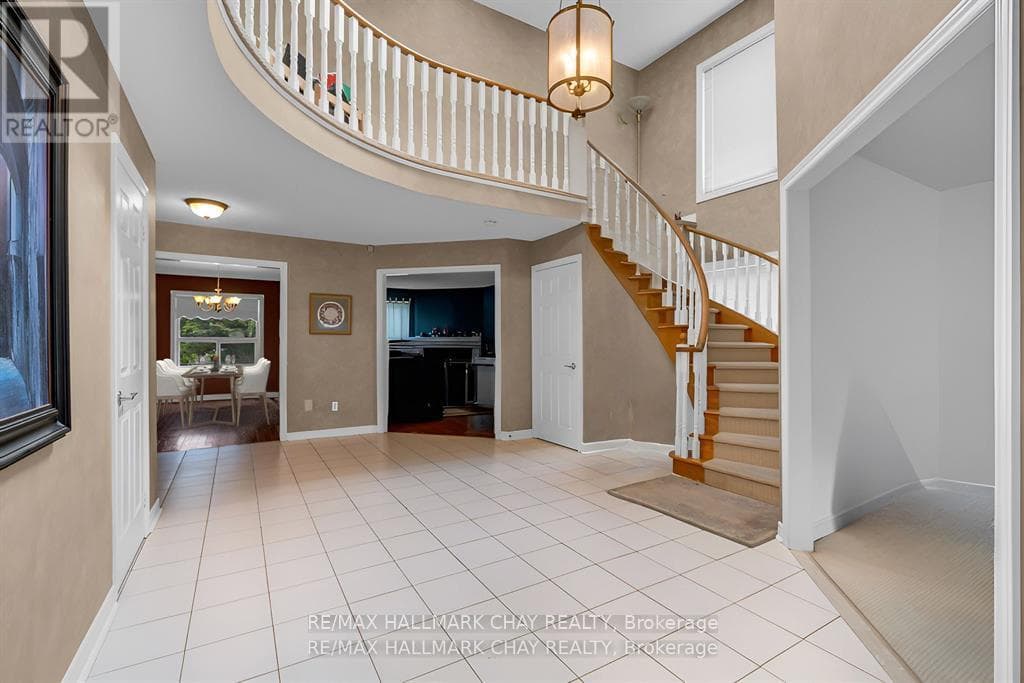 82 BISHOP DRIVE, Toronto — photo 3