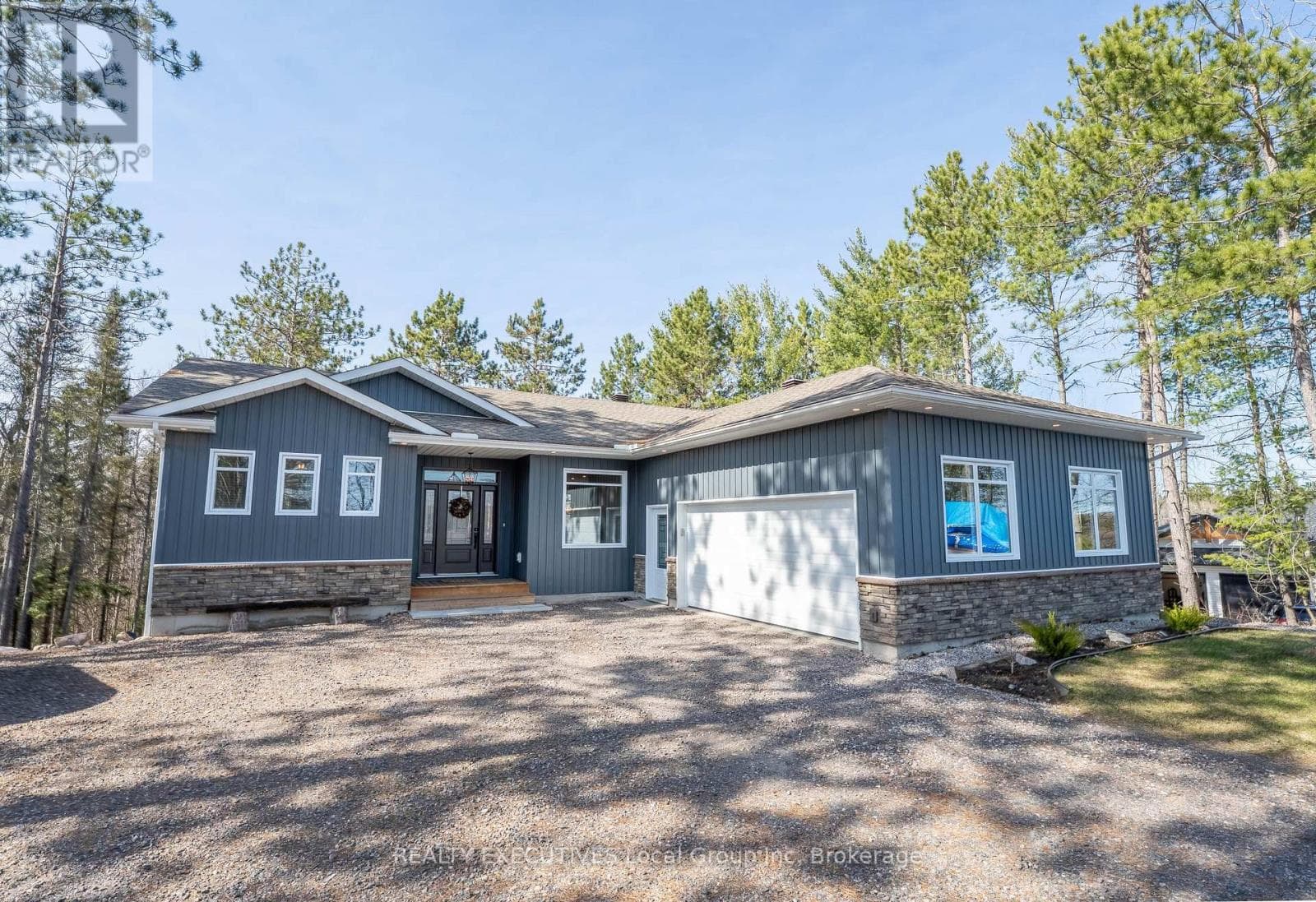87 OAKRIDGE DRIVE in 