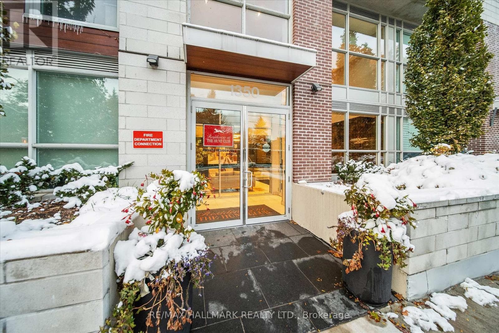 310 - 1350 KINGSTON ROAD, Toronto — photo 5