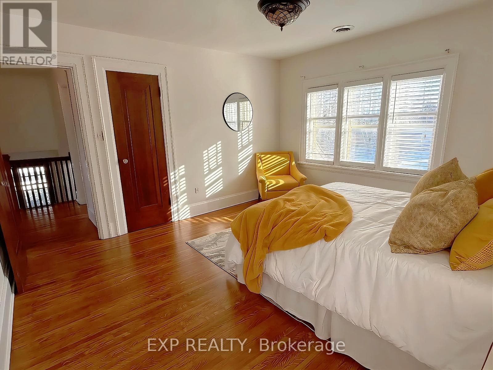 376 KING STREET EAST, Toronto — photo 3