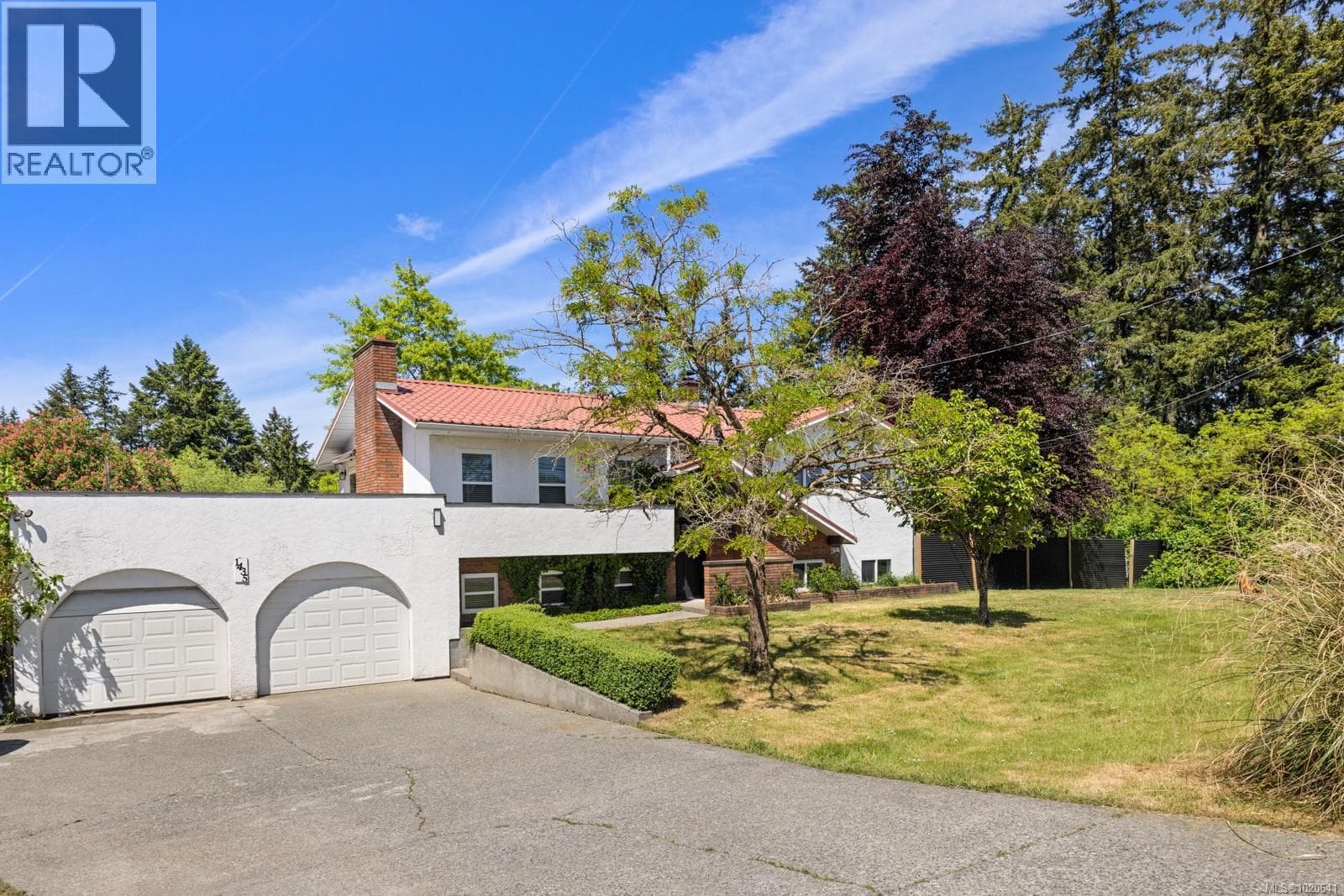1435 Cherry Point Rd, Victoria — photo 5
