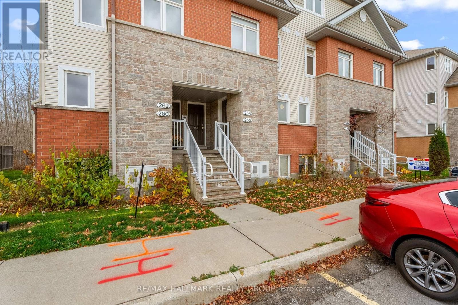 258 FIR LANE, Ottawa — photo 2