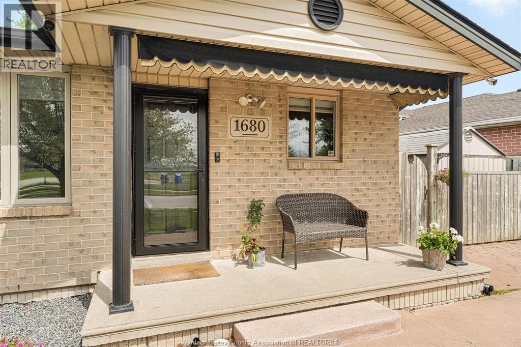 1680 CALDERWOOD AVENUE, Windsor — photo 5