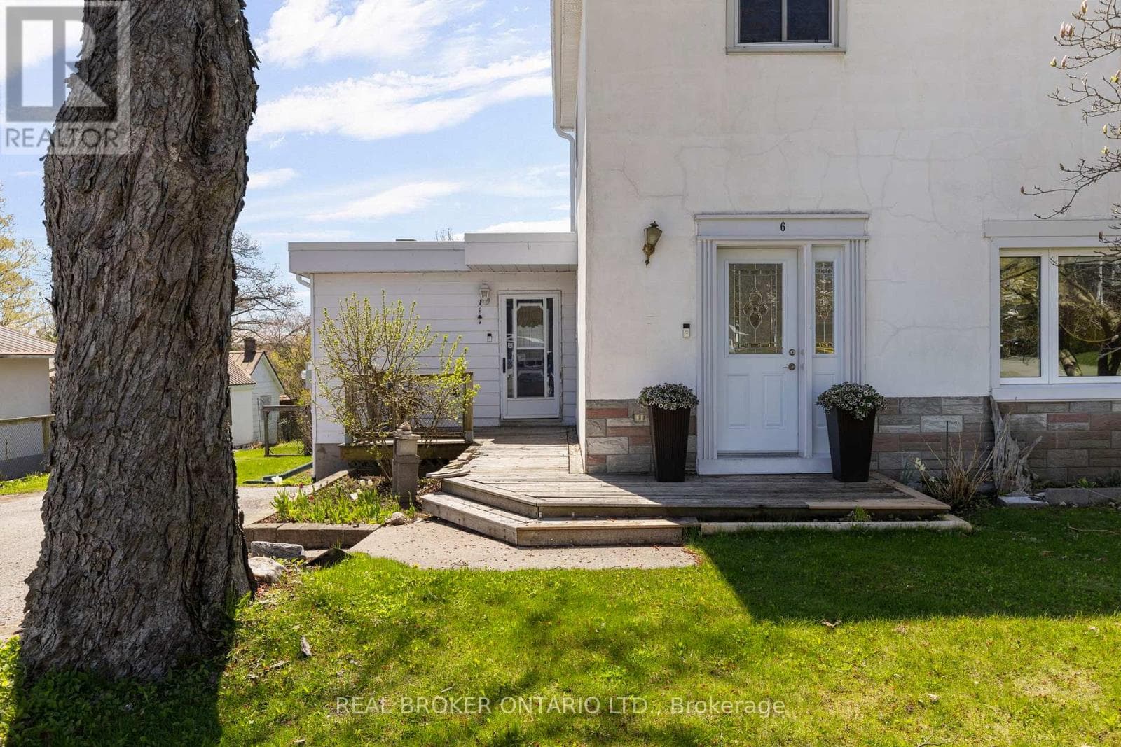 6 LUCY STREET, Toronto — photo 4