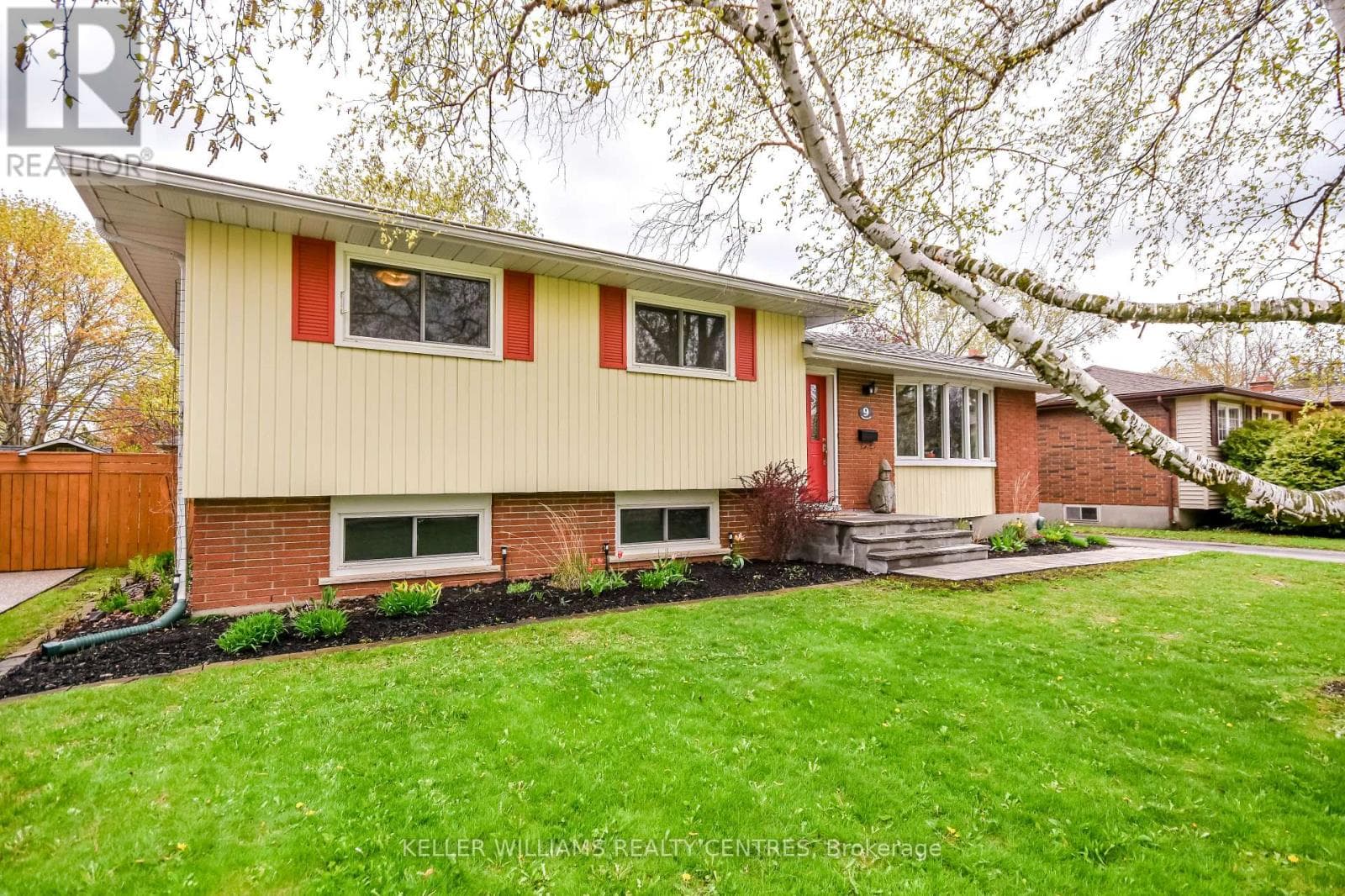 9 FERGUSON ROAD, Toronto — photo 4