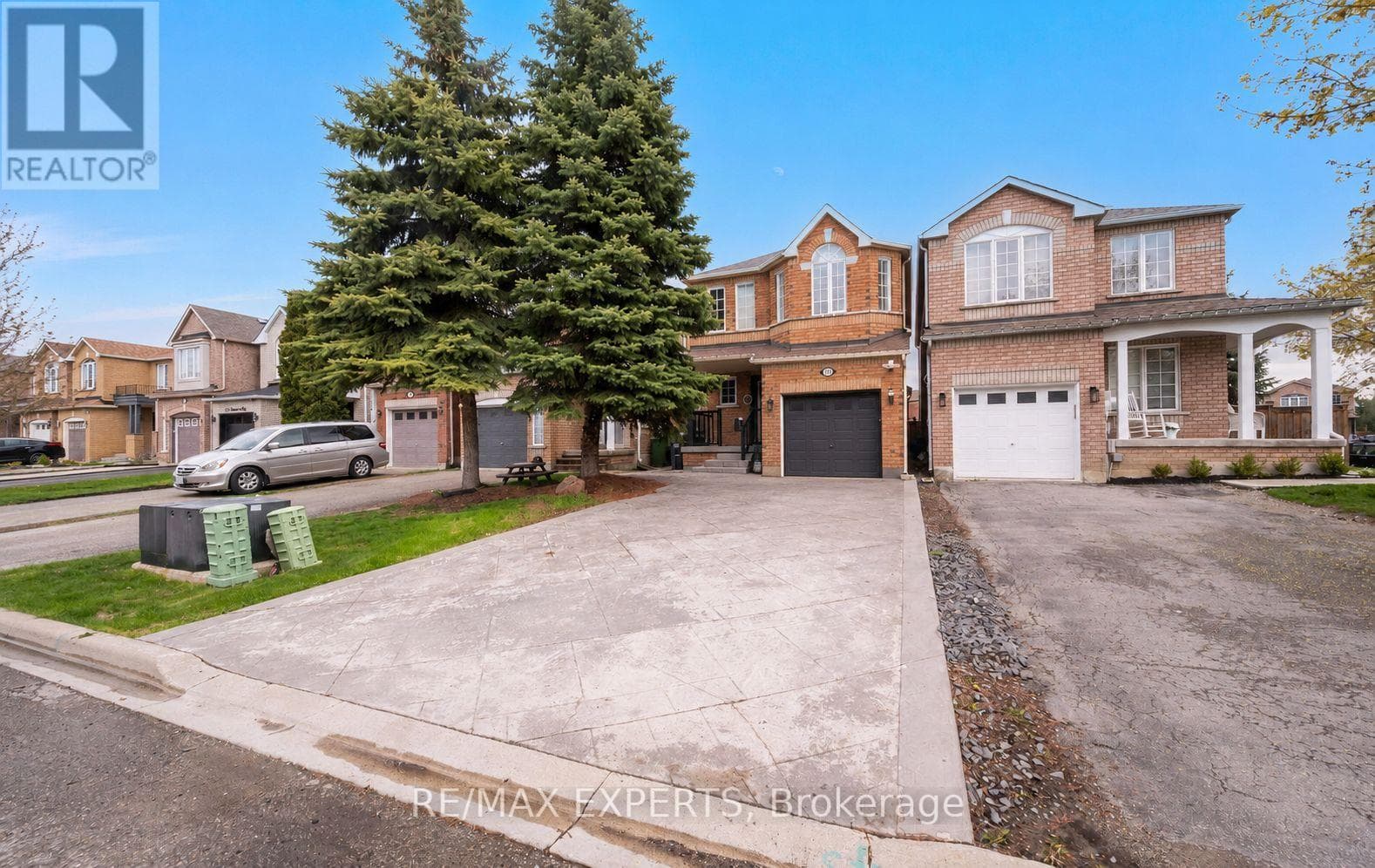 118 SENATOR WAY in 