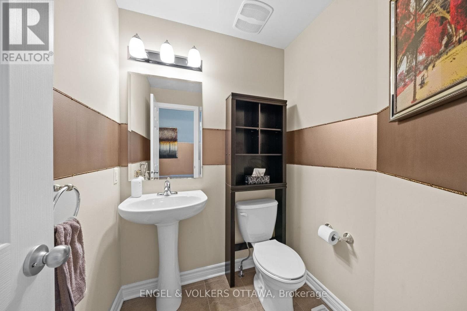 107 MANCINI WAY, Ottawa — photo 4