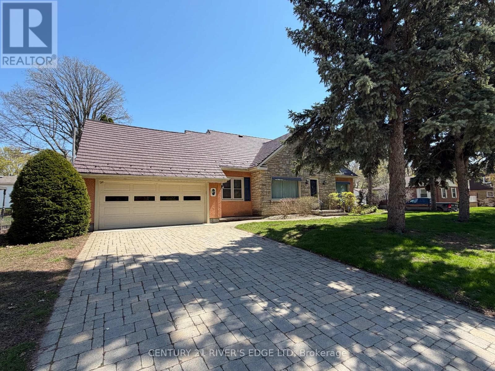67 NORTH AUGUSTA ROAD, Rideau St.Lawrence — photo 2