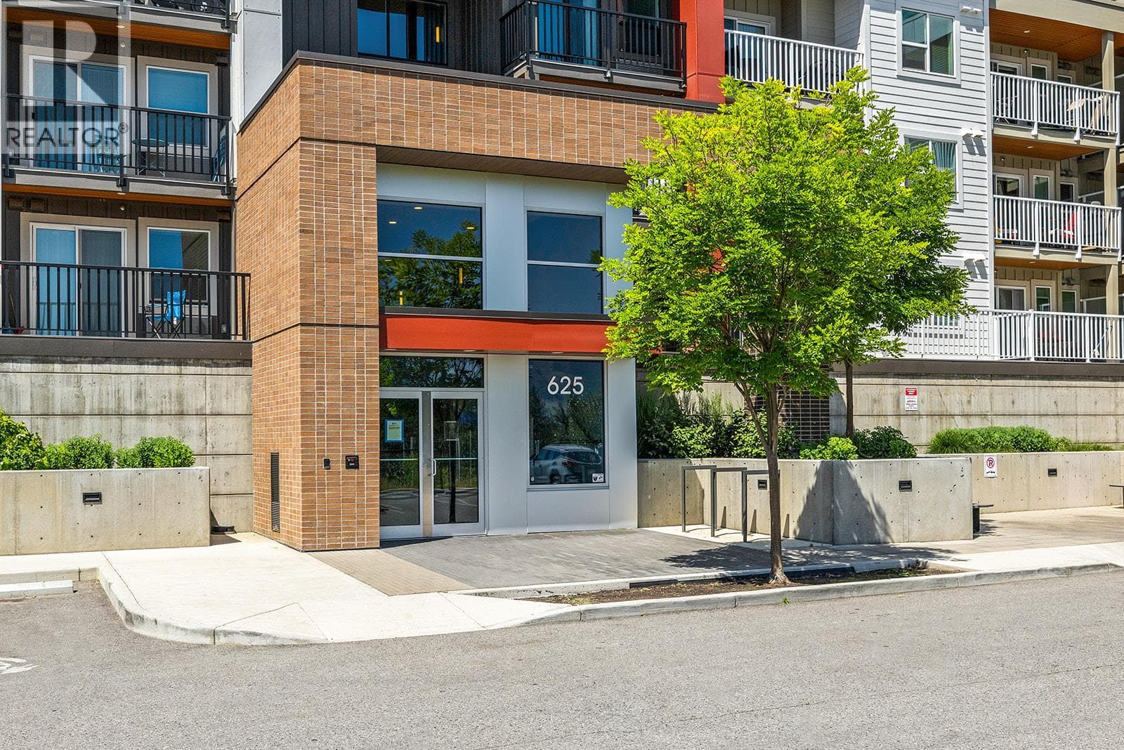 625 Academy Way Unit# 203, Interior REALTORS® — photo 4