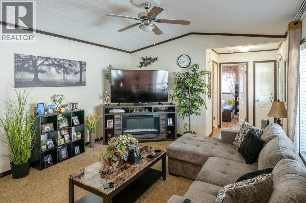 6633 PARK Drive Unit# 36, Interior REALTORS® — photo 2