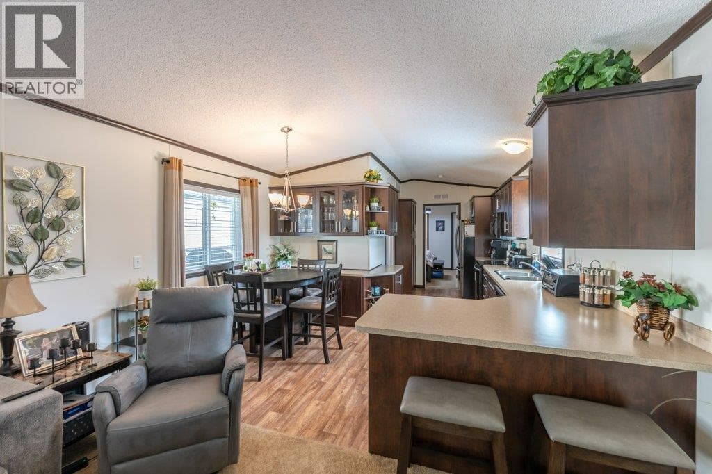 6633 PARK Drive Unit# 36, Interior REALTORS® — photo 5