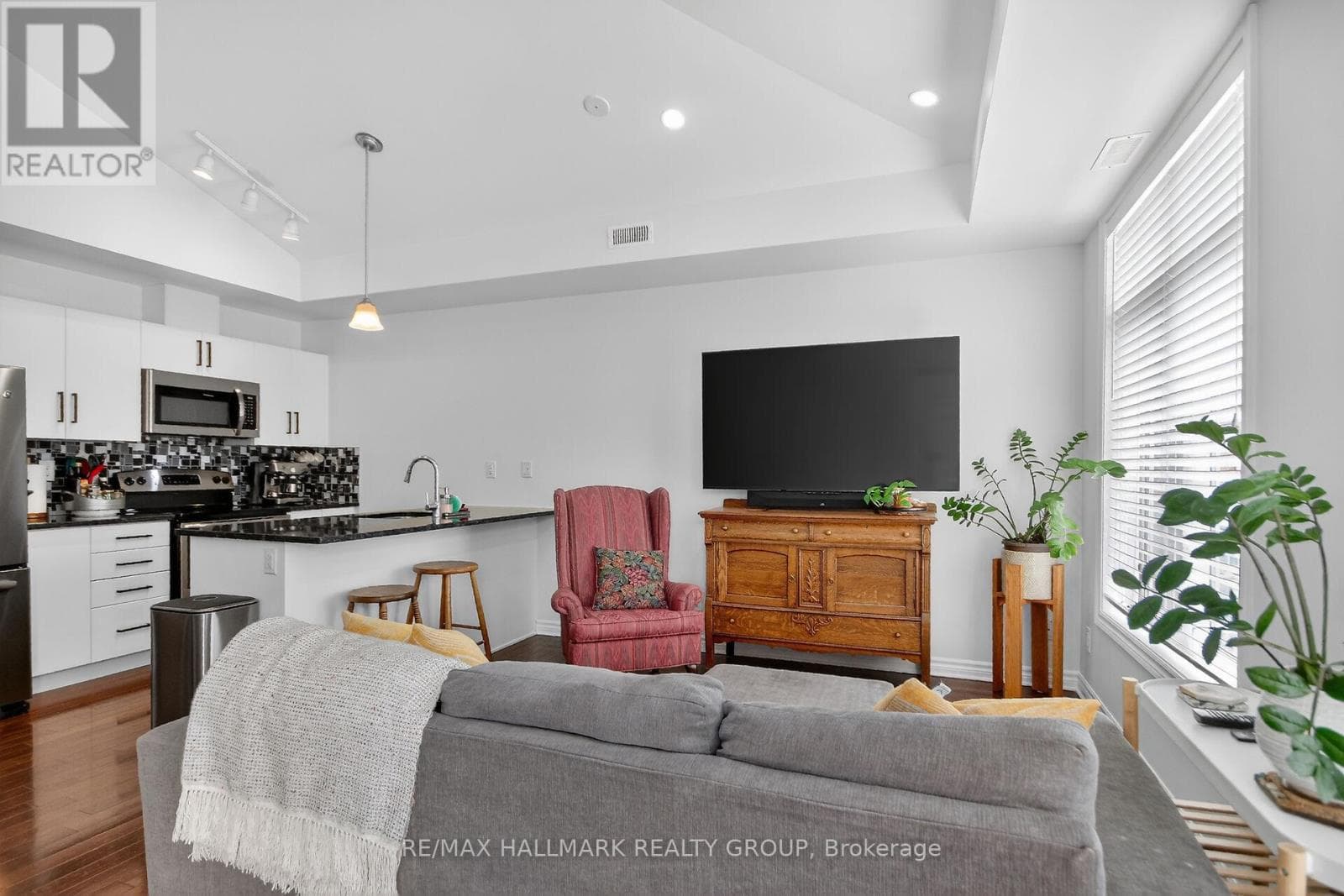849 F BLACKCOMB PRIVATE, Ottawa — photo 5